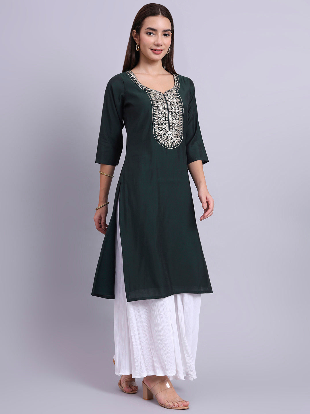 Bottle Green Round-Neck Embroidered Straight Kurta