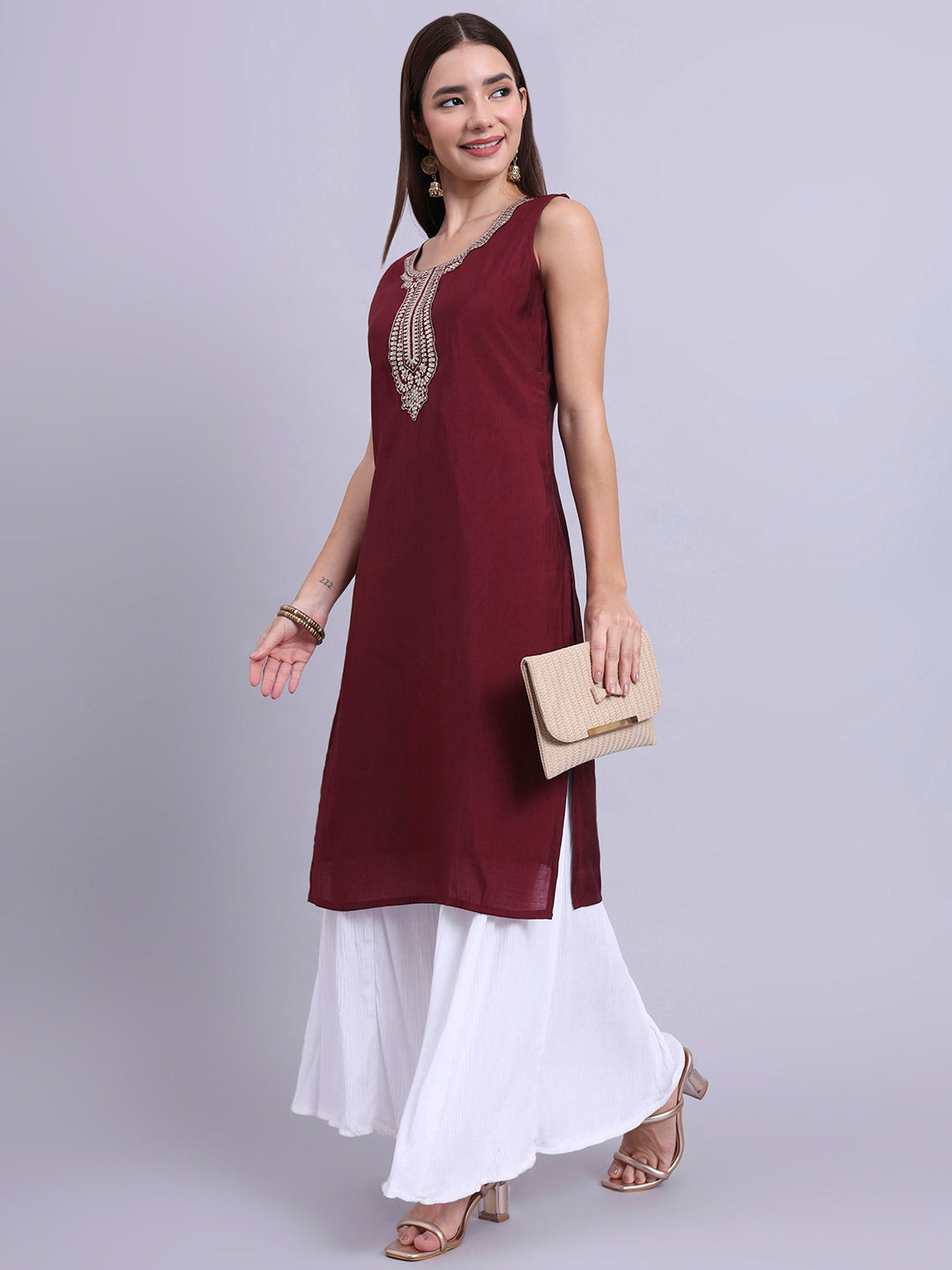 Sleeveless Maroon Straight Kurta