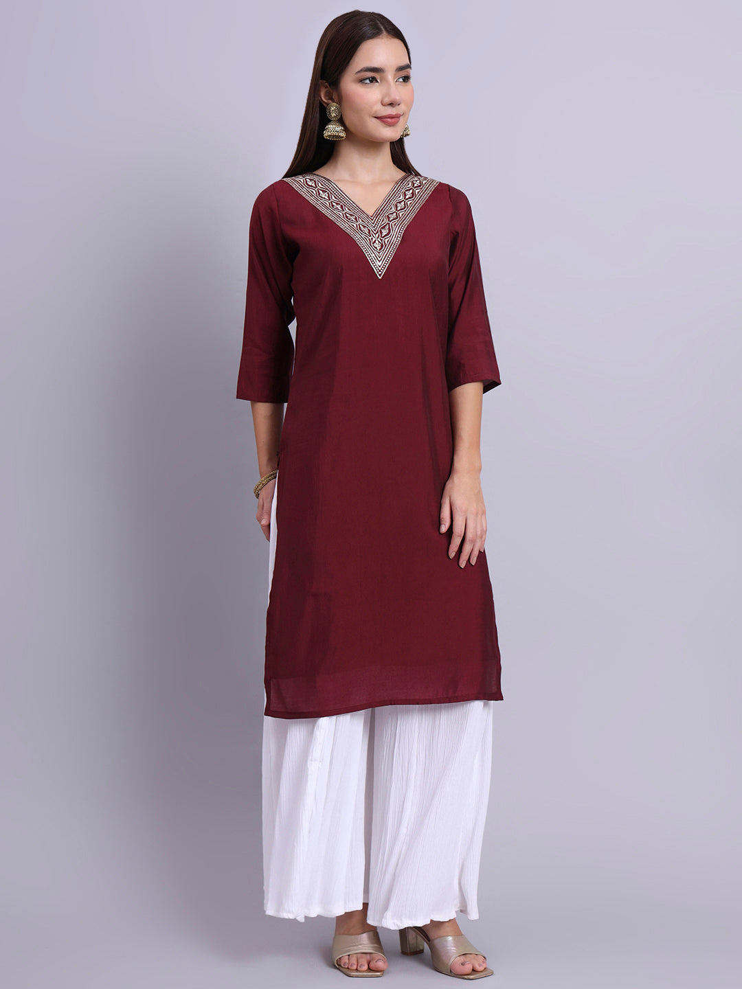 Maroon Embroidered V-Neck Kurta
