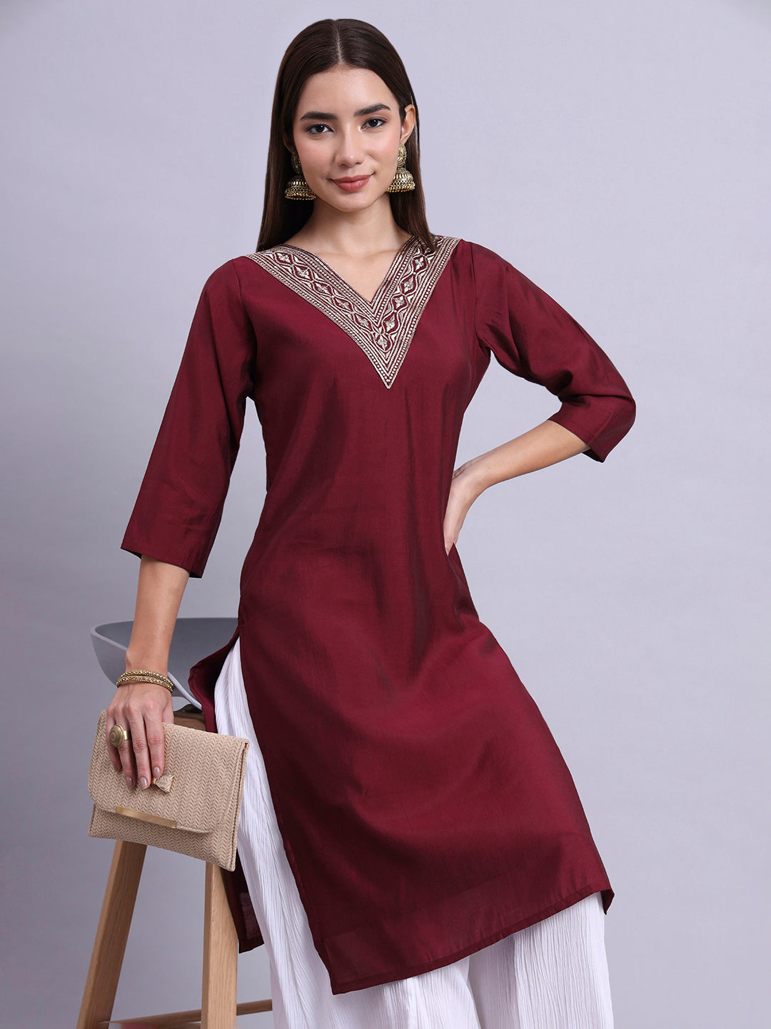 Maroon Embroidered V-Neck Kurta