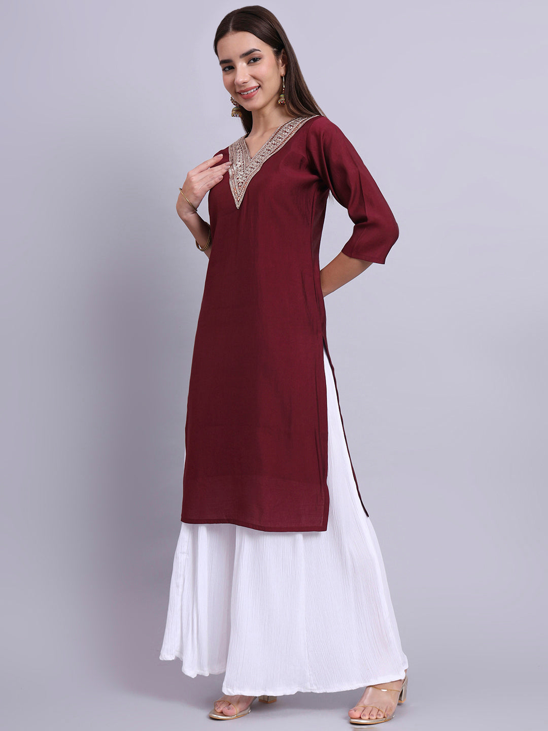 Maroon Embroidered V-Neck Straight Kurta