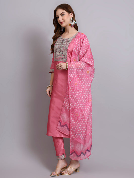 Gajari Embroidered Kurti Set with Printed Dupatta