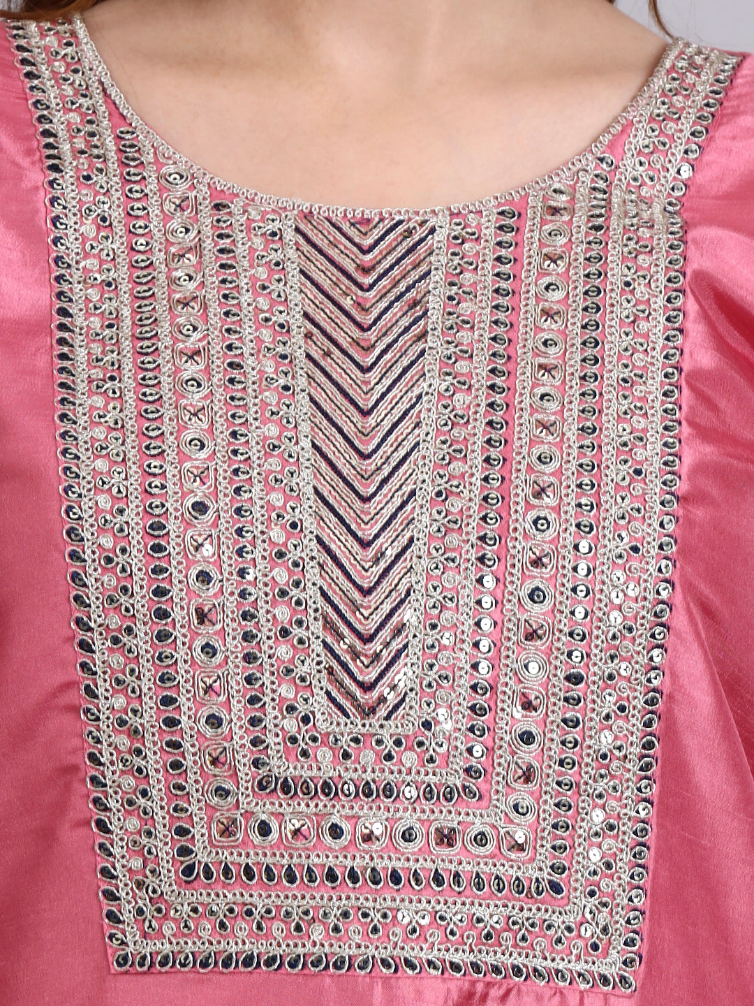 Gajari Embroidered Kurti Set with Printed Dupatta